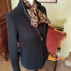 Gorgeous classic LRL Black zip sweater